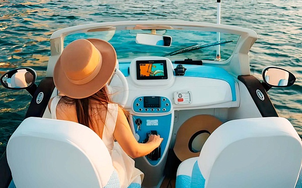 Аренда катера Fiat 500 Boat в Дубае